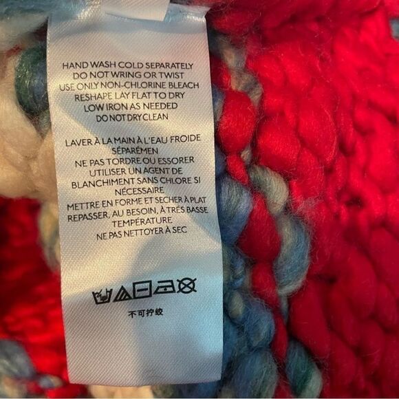 NWT BDG Kinley Chunky knit cropped cardigan
Retail $ 148 Size: XS - Picture 11 of 12